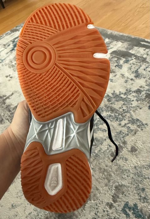 Vand adidasi  Noi Nepurtati Asics Gel Rocket 11 dama masura 37