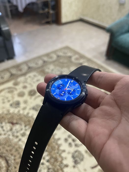 Продам часы samsung срочно