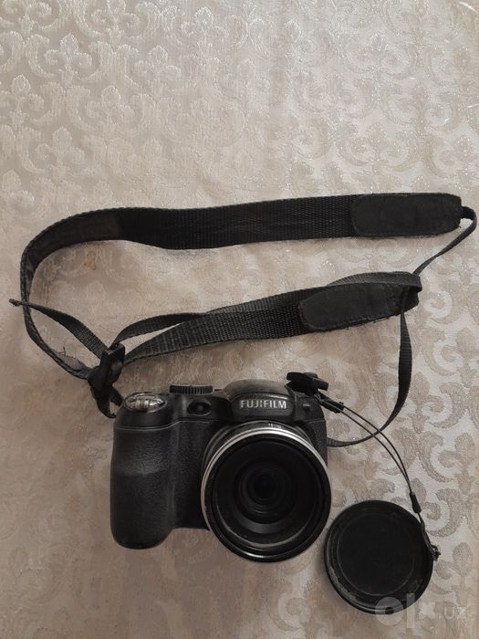 Kamera fujifilm, batareka va xotira kartasi yo‘q