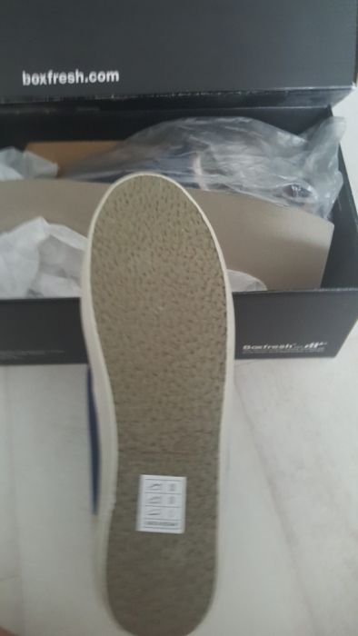 Vand pantofi marimea 41 noi