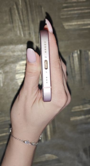 Iphone 15 в отлично състояние