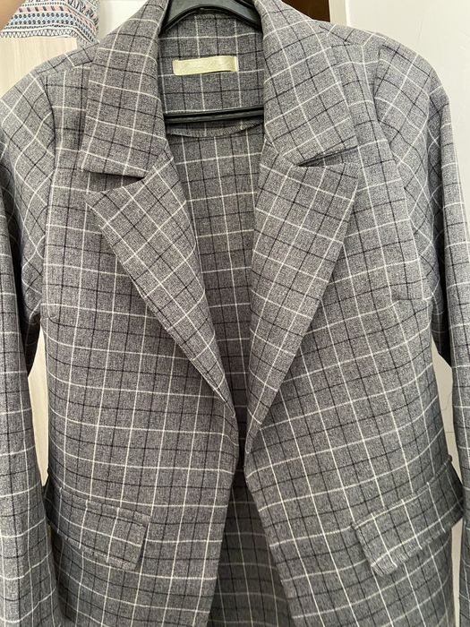 Пиджак. Серого цвета. Размер S