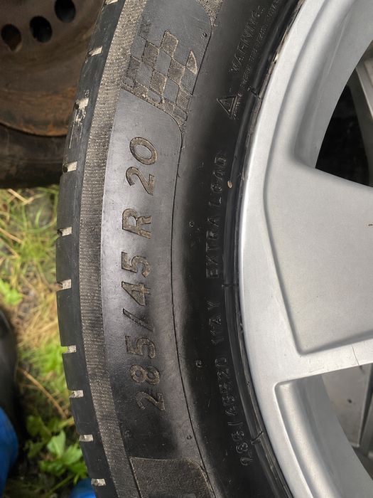 Vând set jante originale Audi Q7 e-tron R20