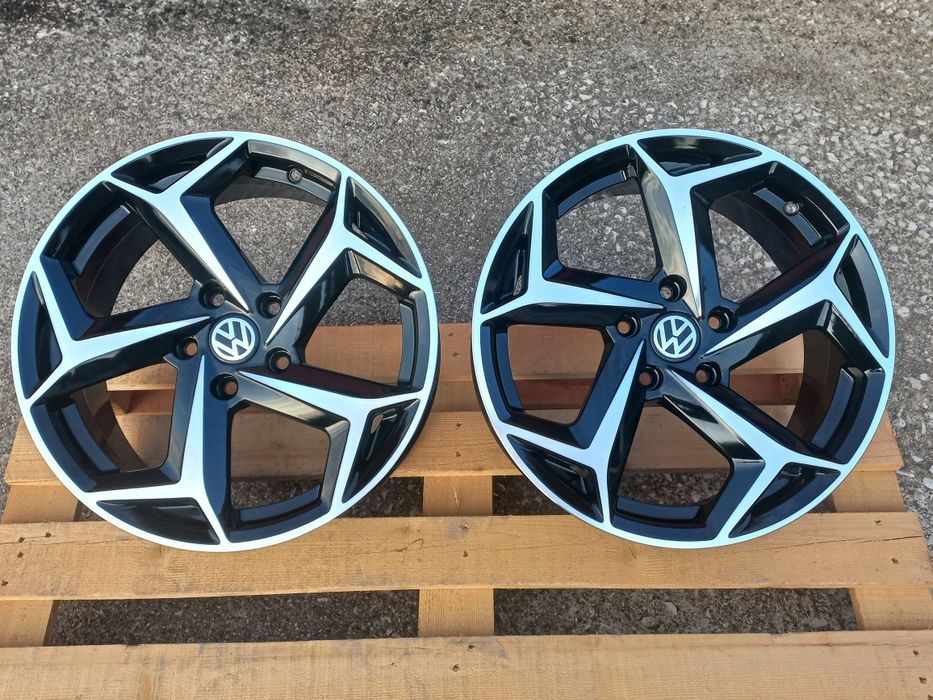 18"Vw 5x112 Golf Passat Jetta Tiguan Touran 8ж ет44 Black Polish Чисто Нови.