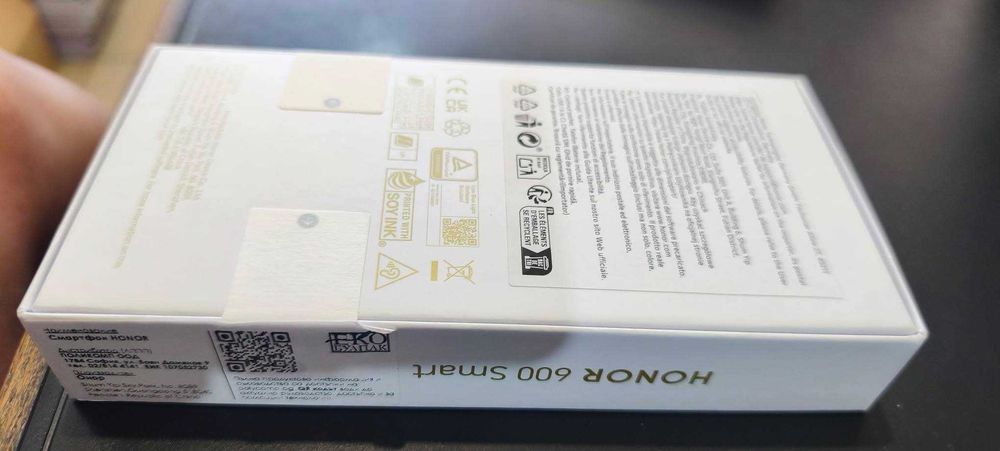Чисто нов неразопакован Honor 600 smart 128GB