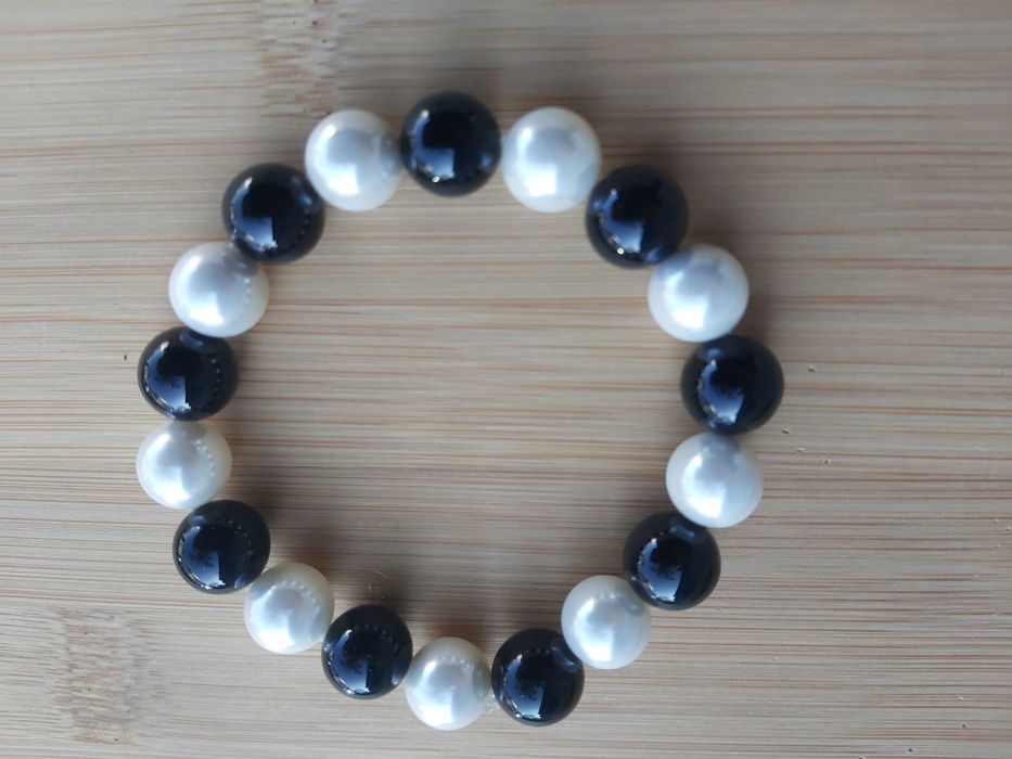 Ръчно изработени гривни уникати от естествен камък