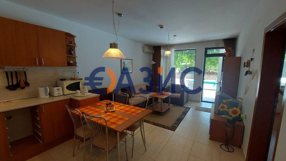 Продава се Двустаен апартамент в Свети Влас - 62 кв.м за 1267 €/кв.м - Снимка #1