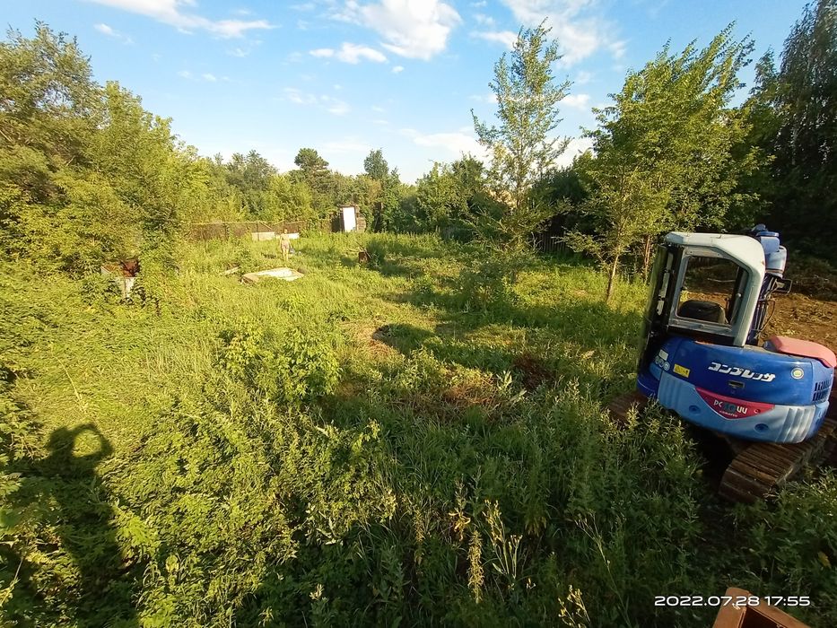 Выкорчевываем(выкапываем) корни, деревья, кусты