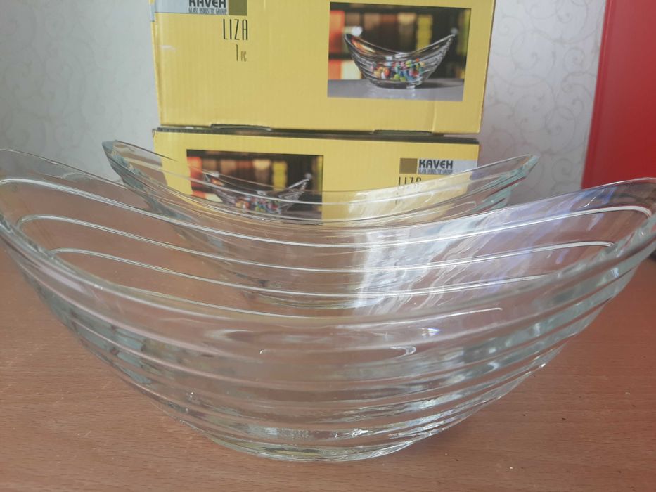 Продаю   конфетницу