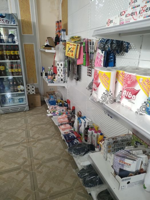 Полки для магазинов