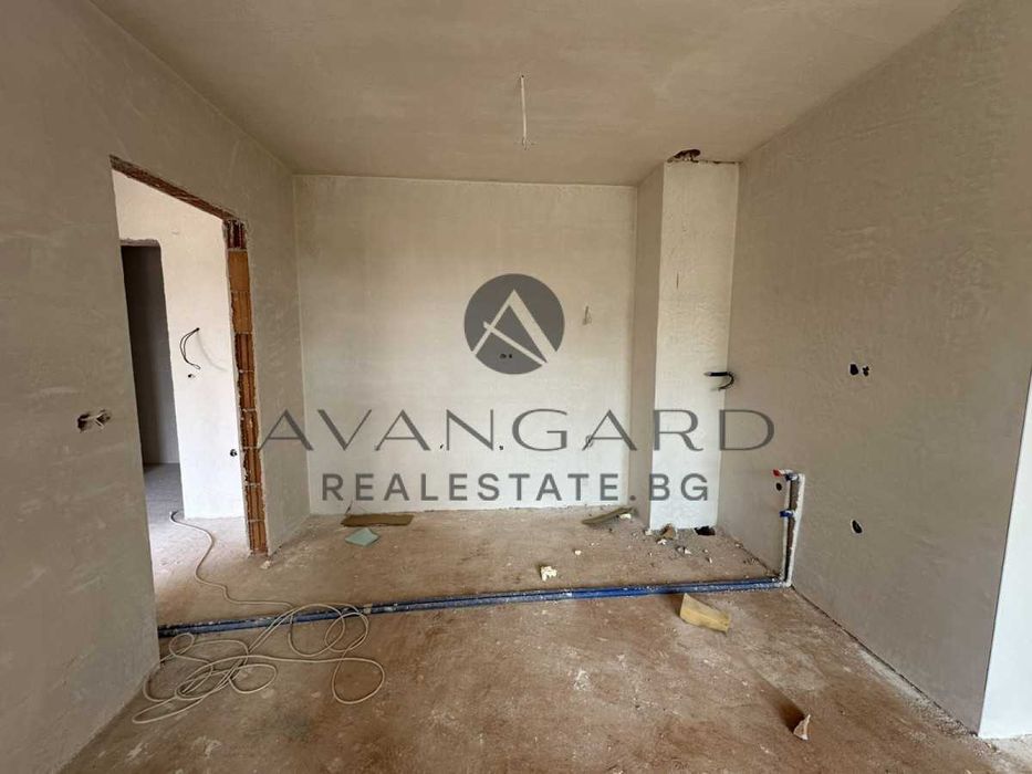 Продава се Двустаен апартамент в Пловдив, Кючук Париж - 73 кв.м за 1407 €/кв.м - Снимка #2