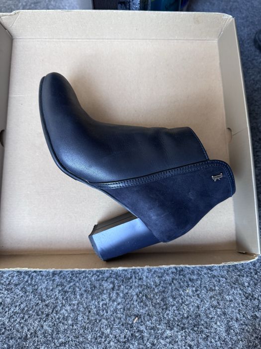 Kilipir! Ghete botine elegante, de damă, nr. 38, stare buna