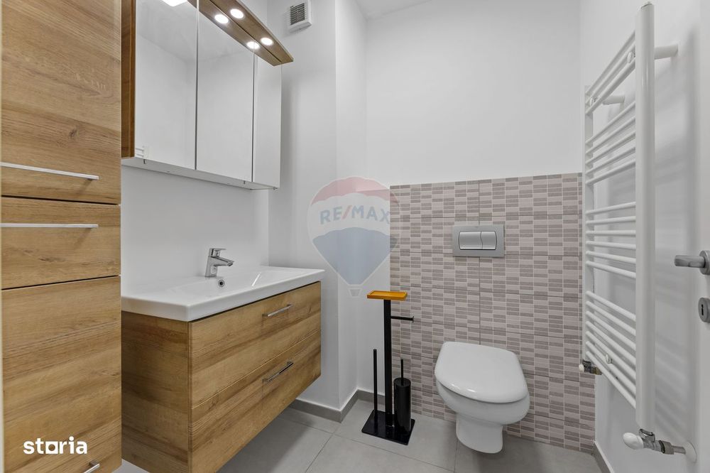 Apartament cu 3 camere + terasa de închiriat la Bourgeois Residence