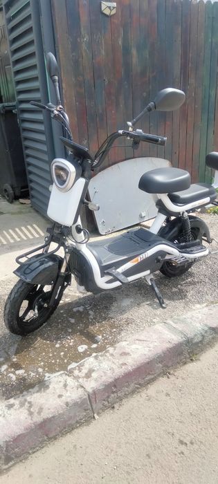 Scooter Electric Super Go 350 W  48V 20 Ah viteză 25