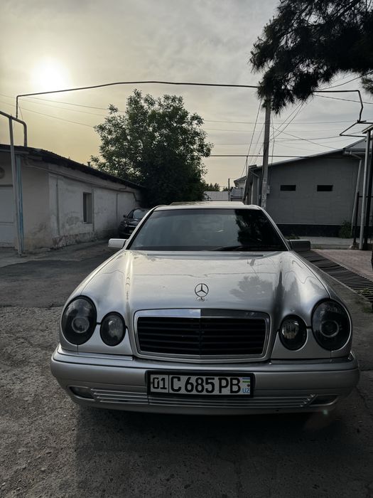 Mercedes Benz w210 e200