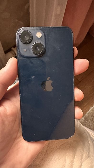 Смартфон Apple 13 mini