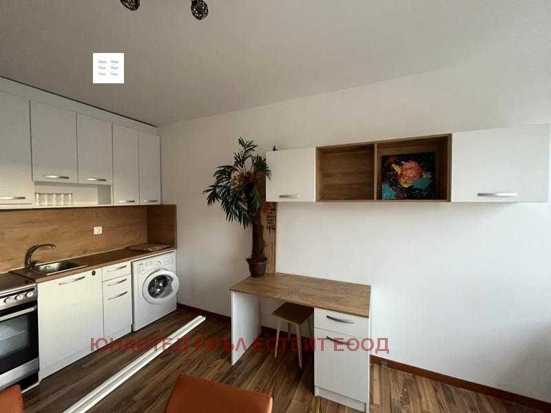 Дава се под наем Едностаен апартамент в София, Павлово - 40 кв.м за 306 € - Снимка #1