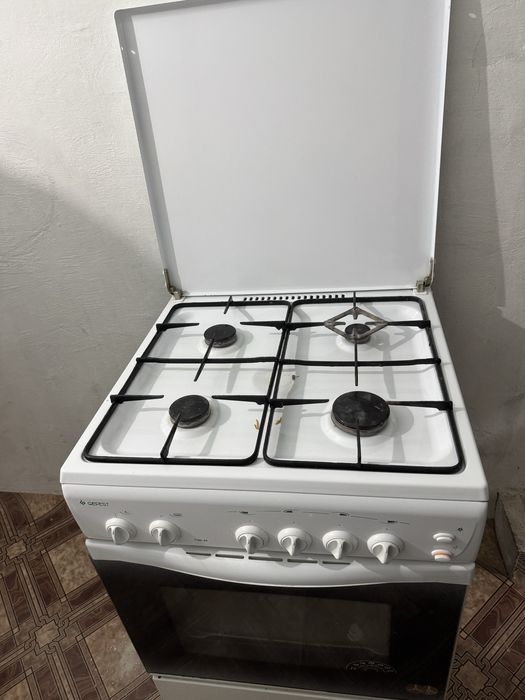 Продам газ плиту