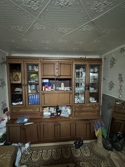 Отдам бесплатно стенку