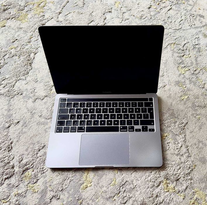 MacBook m1 pro 13-inch