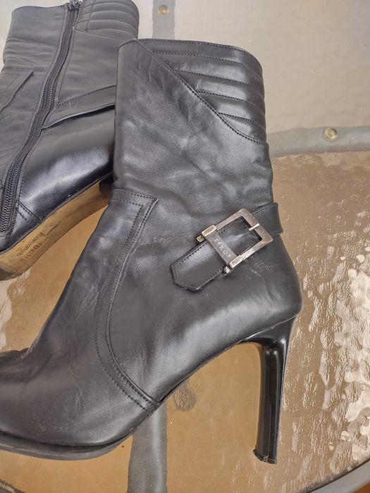 Боти от естествена кожа VERSIS на символична цена