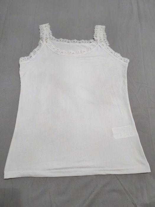 Set de 4 maiouri confortabile, mărimea 40, L
