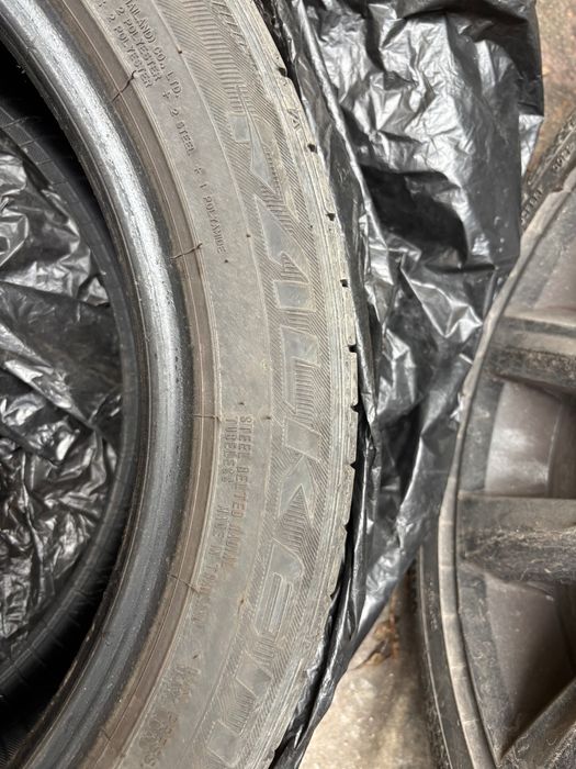 Летни гуми 215/50 R18