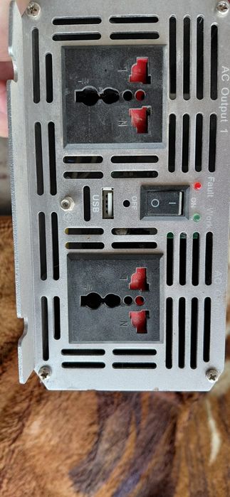 Инвертер 24-220, 3000 ватт