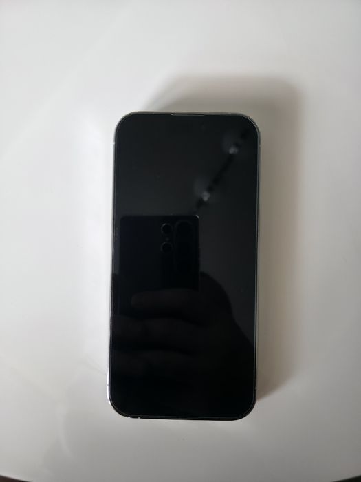 Iphone 14 pro - за части или ремонт