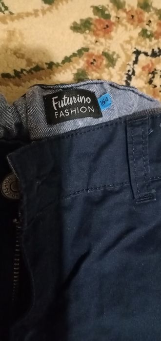 Продам джогеры на 12лет