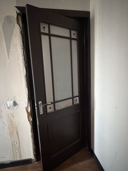 Продам двери б/у 80*200 и 120*200