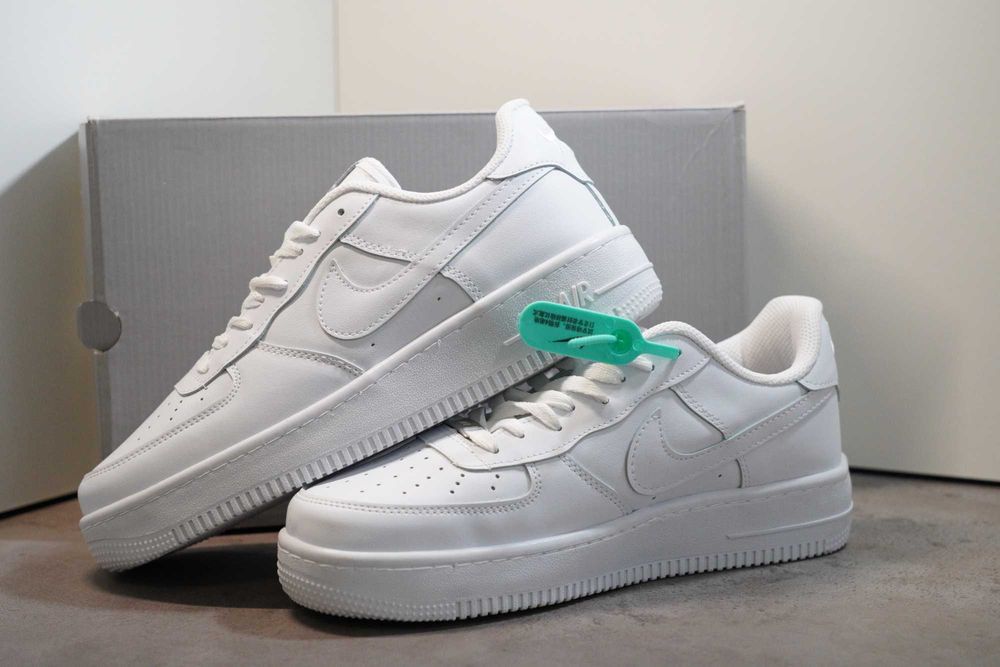 Adidasi Nike AIR Force 1 low Triple White, Produs Nou Full Box,Premium
