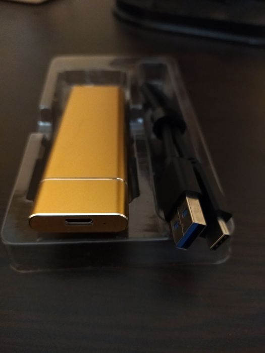 Външно SSD 1T.     .