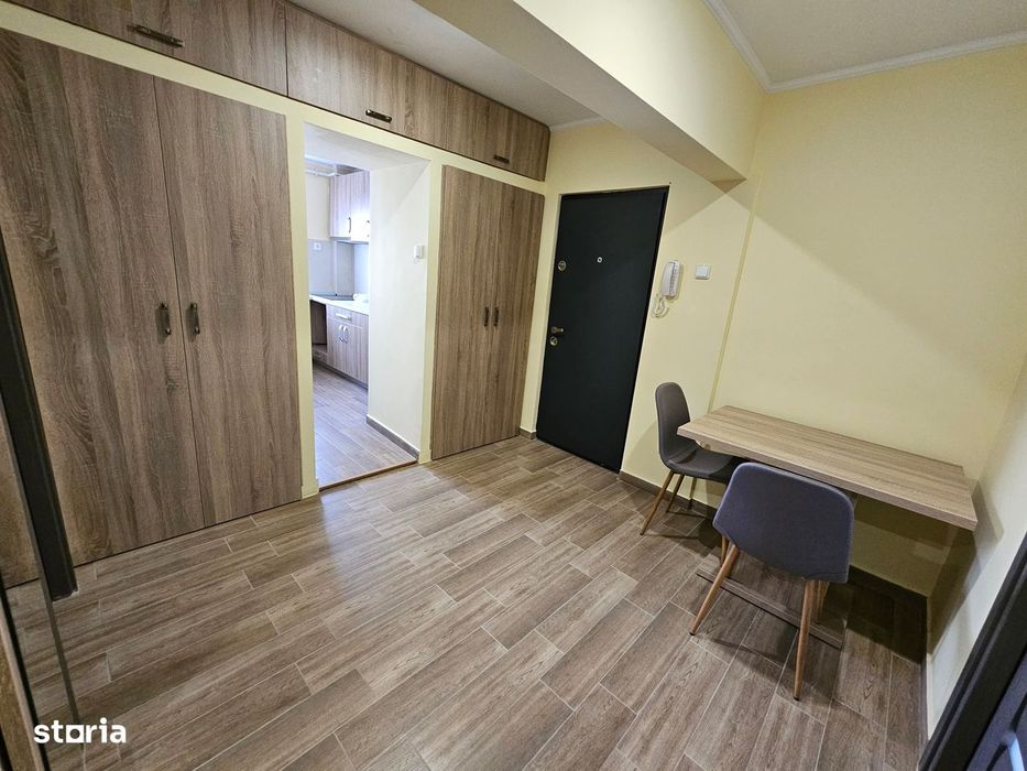 Apartament 3 camere, Micro 16, utilat complet