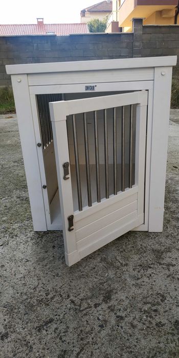 Къщичка за куче в отлично състояние