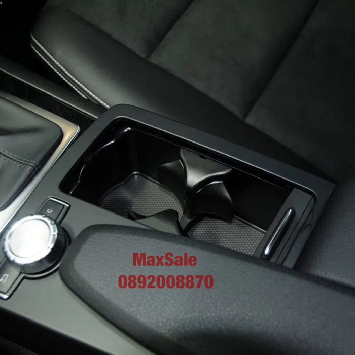 Mercedes benz w204 C W212 W207 cl amg централен панел, подлакътник