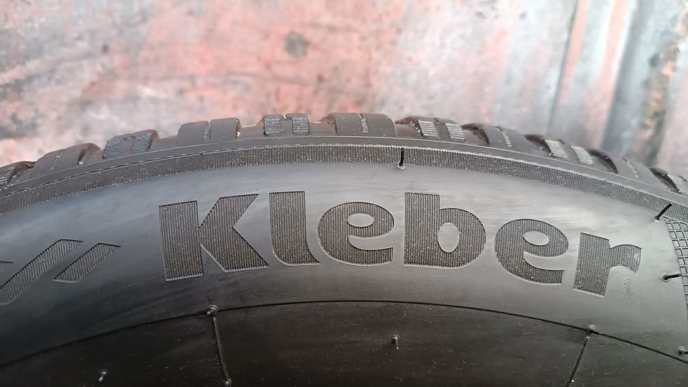 205/60/16 Kleber Дот 3523