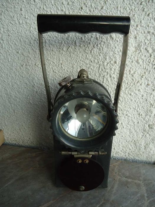 Ретро сигнален фенер