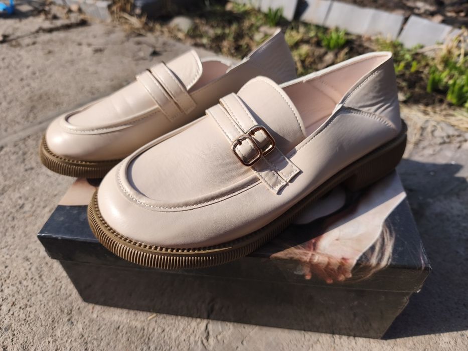 Продам новые балетки.