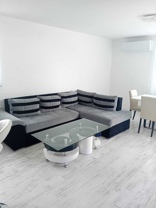 Продава се Тристаен апартамент в Стара Загора, Железник - изток - 136 кв.м за 1236 €/кв.м - Снимка #2