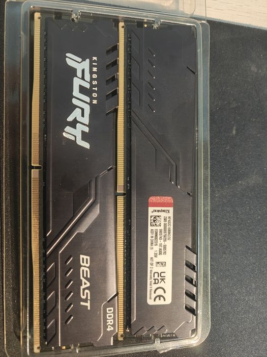 DDR4 3200MHz KF432C16BBK2/32
Kingston FURY Beast 32GB (2x16GB) DDR4 3200MHz KF432C16BBK2/32