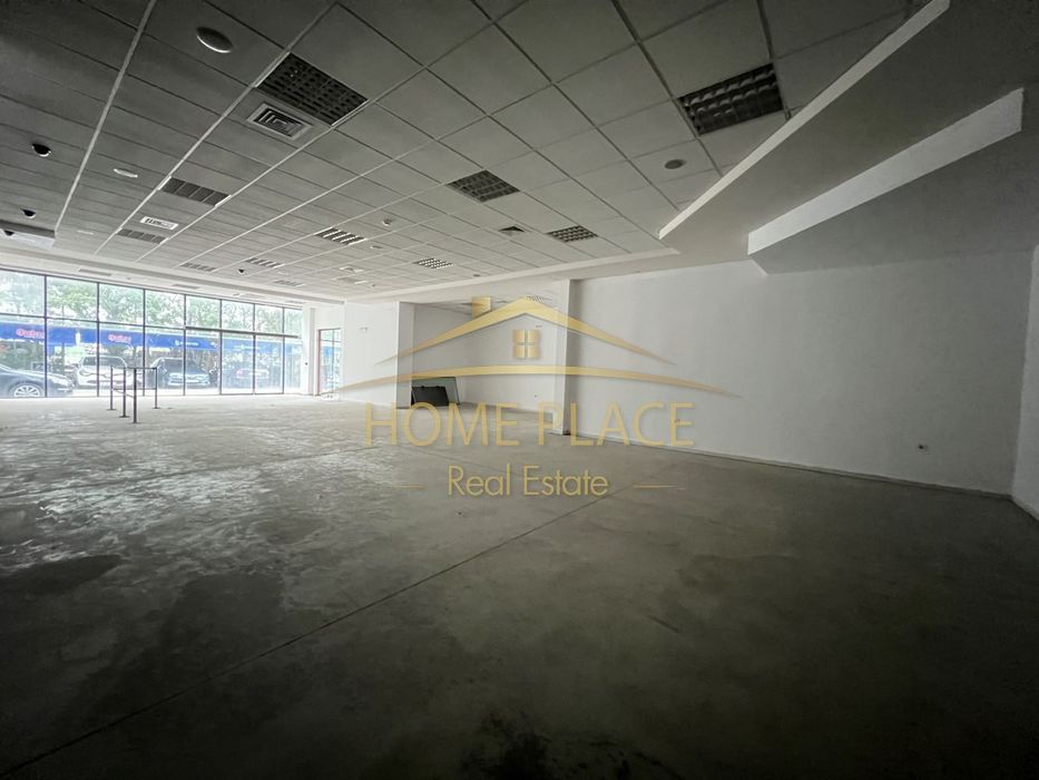 Просторен магазин с две паркоместа