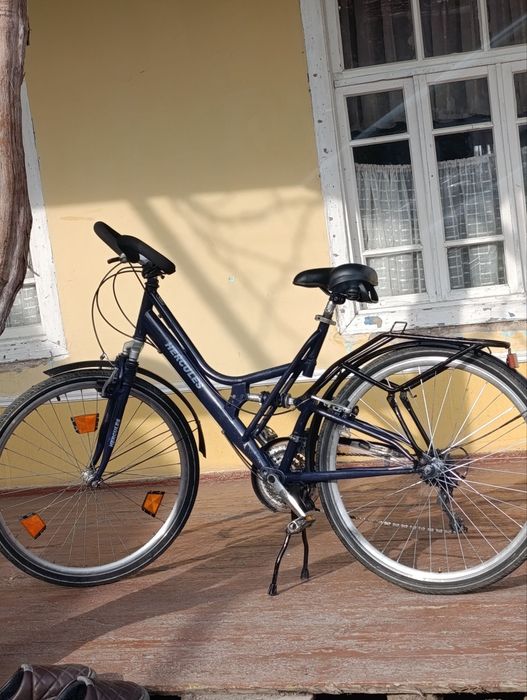 Qimmat velosiped sotiladi 100$