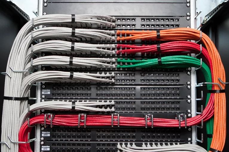 Патч панели , органайзеры , оптика , Patch panel