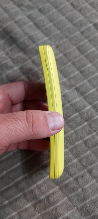 Nokia 8110i банан
