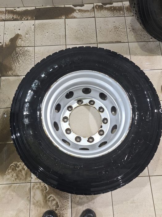 Продам шины 315/70R22,5 FIRESTONE