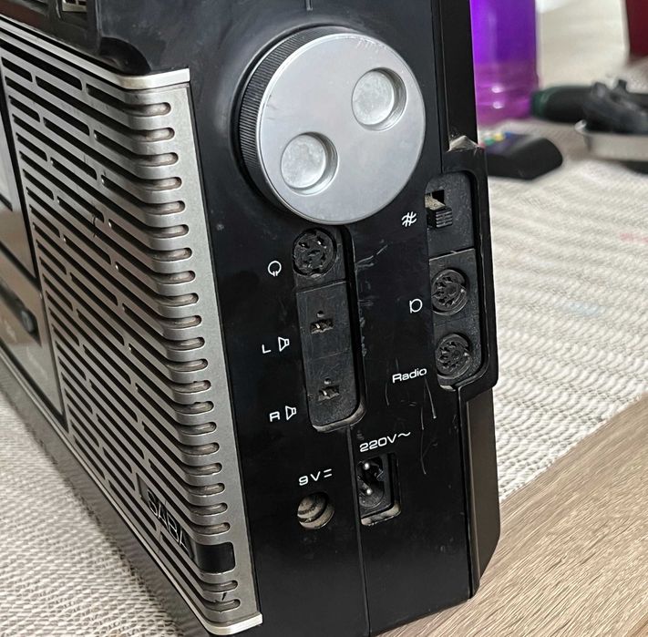 Casetofon retro SABA RCR 394 Stereo – Piesă de colecție anii ’80