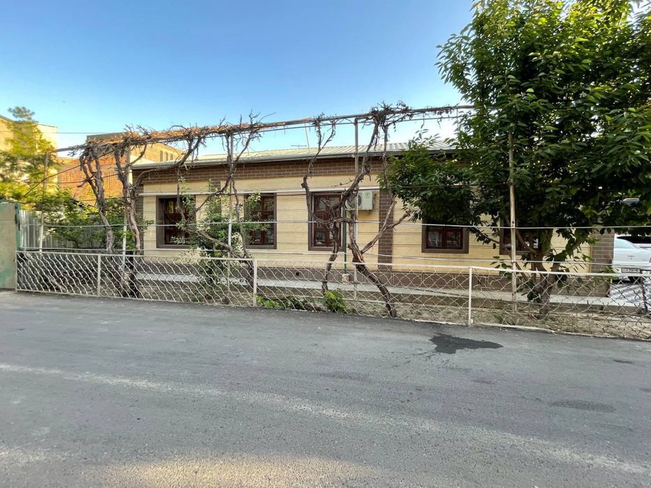 Дом 4 соток в центре район Юнсб (новомосковская)