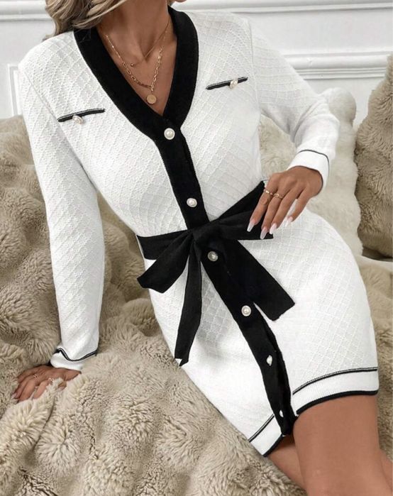 Бяла плетенена рокля