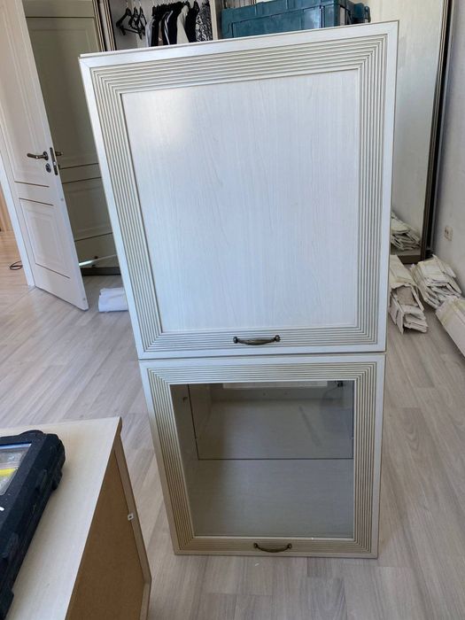 Б/у кровать, тумбы